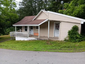 Property at 352 Hillside Road, Duanesburg, NY 12137