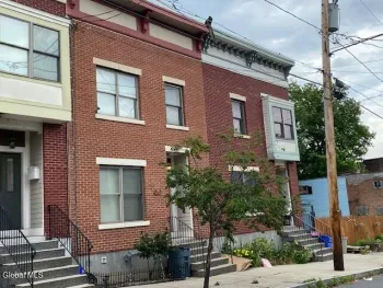 Property at 39 Alexander Street, Albany, NY 12202