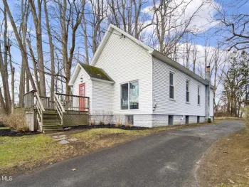 Property at 300 Old Niskayuna Road, Colonie, NY 12110
