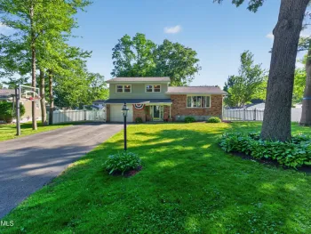 Property at 14 Ponderosa Drive, Voorheesville, NY 12186