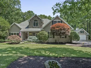 Property at 85 Chadwycke Court, Schodack, NY 12184