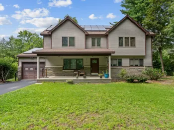 Property at 841 Harris Drive, Niskayuna, NY 12309