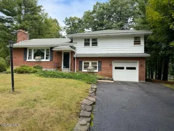Property at 2455 Brookshire Drive, Niskayuna, NY 12309