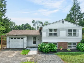 Property at 28 Tamarack Lane, East Greenbush, NY 12061