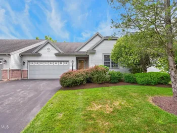 Property at 8 Dalton Court, Bethlehem, NY 12054