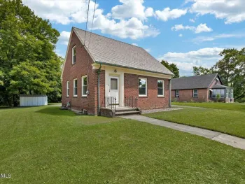 Property at 4 Russell Avenue, Ravena, NY 12143