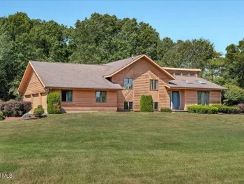 Property at 1 Joyce Road, Mechanicville, NY 12118
