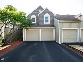 Property at 14 Wedgewood Lane, Guilderland, NY 12186