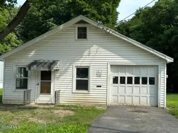 Property at 7 Madison Avenue, Ravena, NY 12143