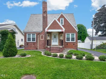 Property at 1 Turner Place, Albany, NY 12209