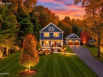 Property at 10 Emerald Terrace, Clifton Park, NY 12065
