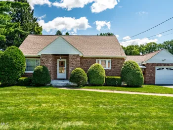 Property at 1277 Floral Avenue, Rotterdam, NY 12306