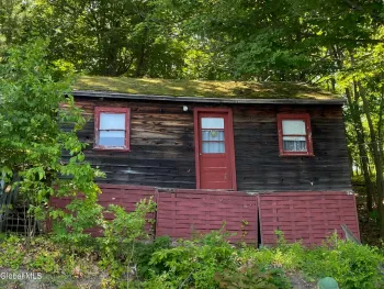 Property at 261 Geiser Road, North Greenbush, NY 12198