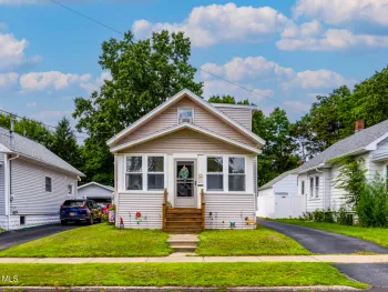 Property at 23 Elliott Avenue, Schenectady, NY 12304