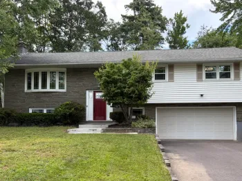 Property at 606 Via Ponderosa, Guilderland, NY 12303