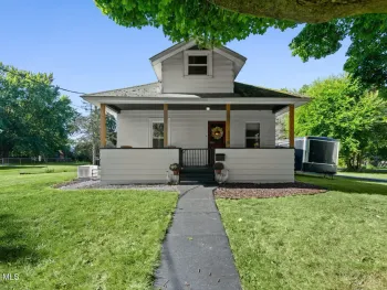 Property at 116 Seaman Avenue, Schodack, NY 12033