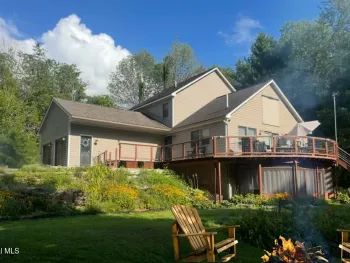 Property at 89 Gronczniak Road, Stillwater, NY 12170