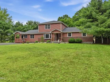 Property at 3400-3402 E Lydius Street, Guilderland, NY 12303