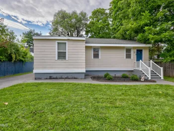 Property at 41 Hillcrest Avenue, Schenectady, NY 12304