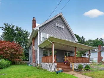 Property at 37 Ray Street, Niskayuna, NY 12309