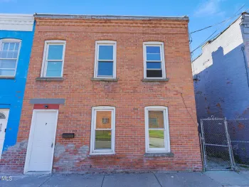 Property at 7 Smith Avenue, Troy, NY 12180