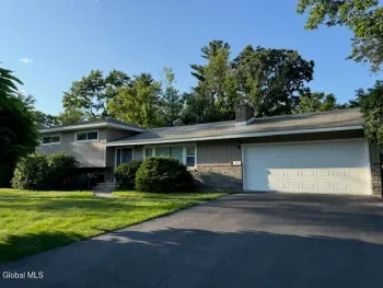 Property at 112 Glenhill Drive, Glenville, NY 12302