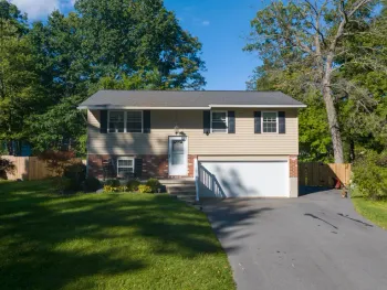Property at 10 Deerleap Place, Saratoga Springs, NY 12866
