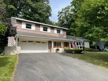 Property at 859 Maxwell Drive, Niskayuna, NY 12309