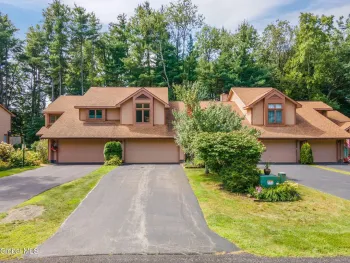Property at 4022 Georgetown Square, Guilderland, NY 12303