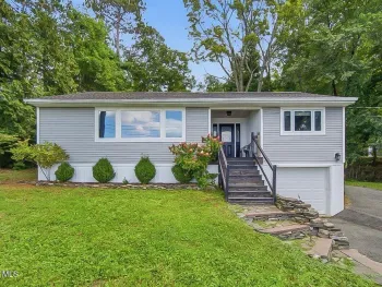 Property at 1142 NYS RT 9P, Saratoga, NY 12866