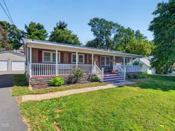 Property at 10 Kitty Lane, East Greenbush, NY 12144