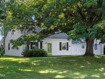 Property at 1083 Inner Drive, Rotterdam, NY 12303