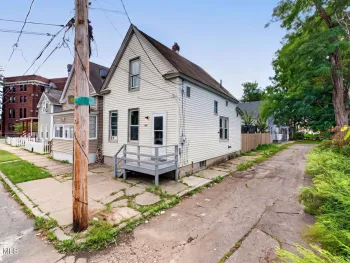 Property at 800 Emmett Street, Schenectady, NY 12307