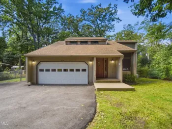 Property at 20 W Skyview Drive, Cohoes, NY 12047