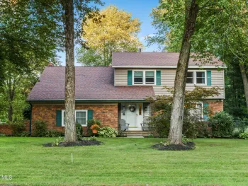 Property at 1270 Fox Hollow Road, Niskayuna, NY 12309
