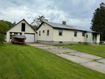 Property at 4 S East Avenue, Johnstown, NY 12095