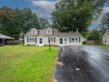 Property at 1013 Inner Drive, Schenectady, NY 12303