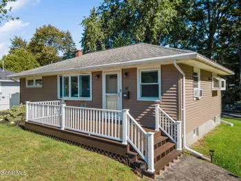 Property at 38 Loralee Drive, Colonie, NY 12205
