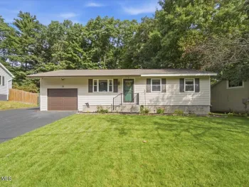 Property at 10 Curt Boulevard, Saratoga Springs, NY 12866
