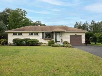 Property at 18 Marville Drive, Colonie, NY 12211