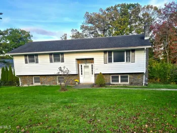 Property at 20 Hillcrest Drive, Ravena, NY 12143