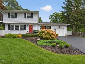 Property at 5 Tanner Hollow Drive, Albany, NY 12205