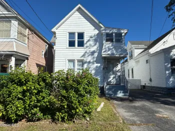 Property at 1340 4th Avenue, Schenectady, NY 12303