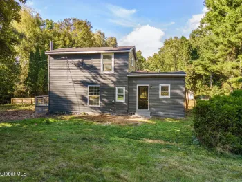 Property at 29 Williams Street, North Greenbush, NY 12198