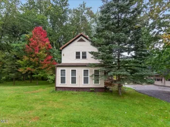 Property at 926 NY-67, Ballston Spa, NY 12020