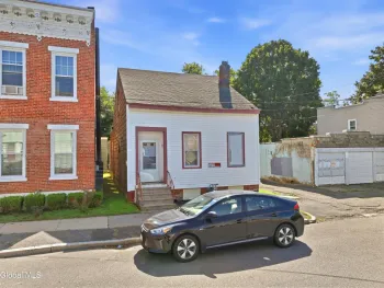 Property at 30 Cortland Place, Albany, NY 12211