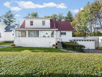 Property at 24 Glenwood Road, Troy, NY 12180