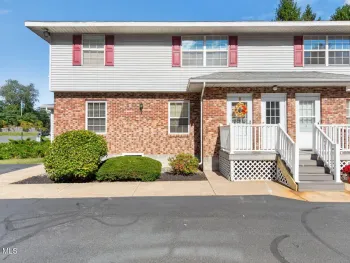 Property at 25E Pine Lane, Albany, NY 12203