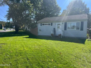 Property at 33 Plaske Drive, Colonie, NY 12309