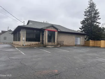 Property at 1225 Curry Road, Rotterdam, NY 12306